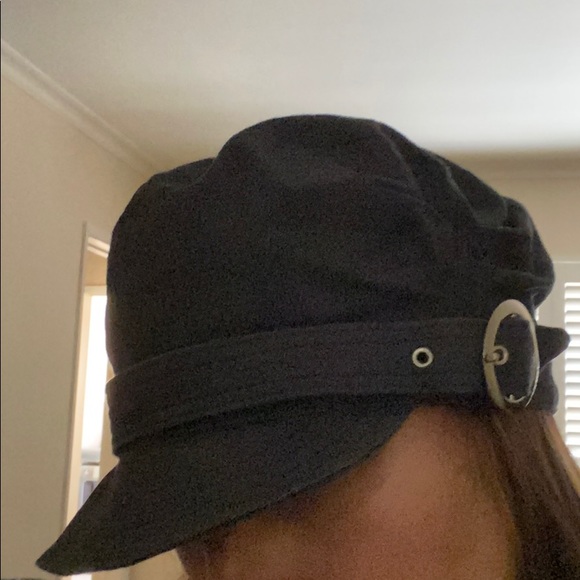 Banana Republic Accessories - Banana Republic Blue Hat with buckle